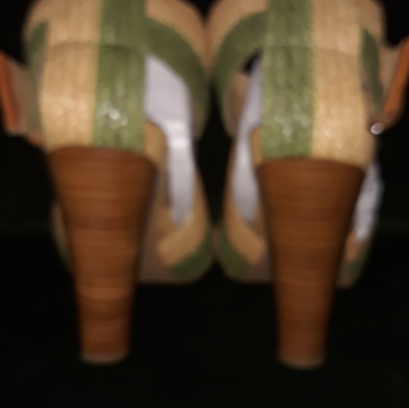 Cross Strap Leather Heels - Picture 2 of 6